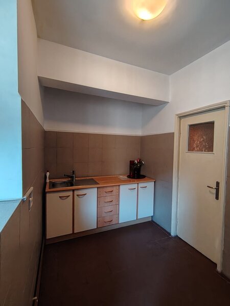 Piata Romana, Magheru, 4 camere