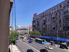 Piata Amzei, Magheru, 4 camere